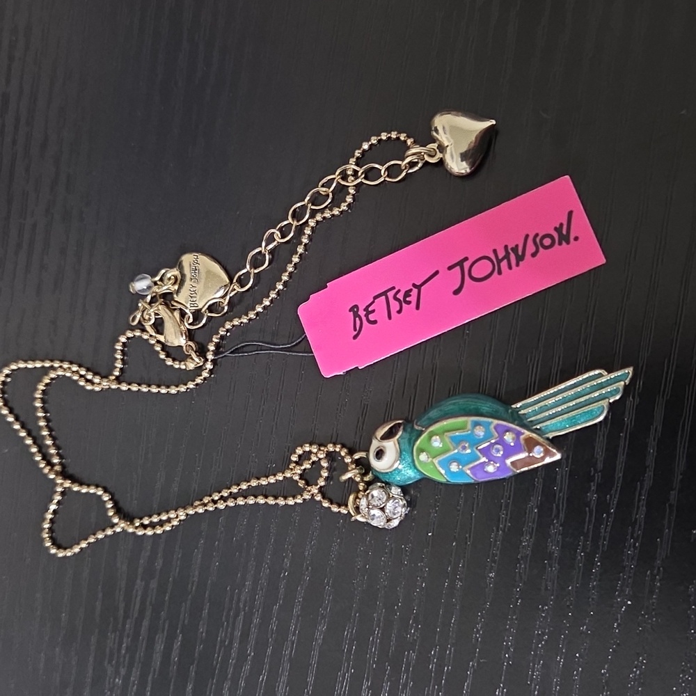 NWT Betsey Johnson Enamel Parrot Charm Necklace Heart Crystal Accent Designer